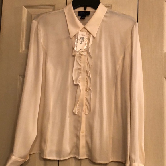 Cream silk blouse purchased at Ann Taylor - Picture 4 of 4